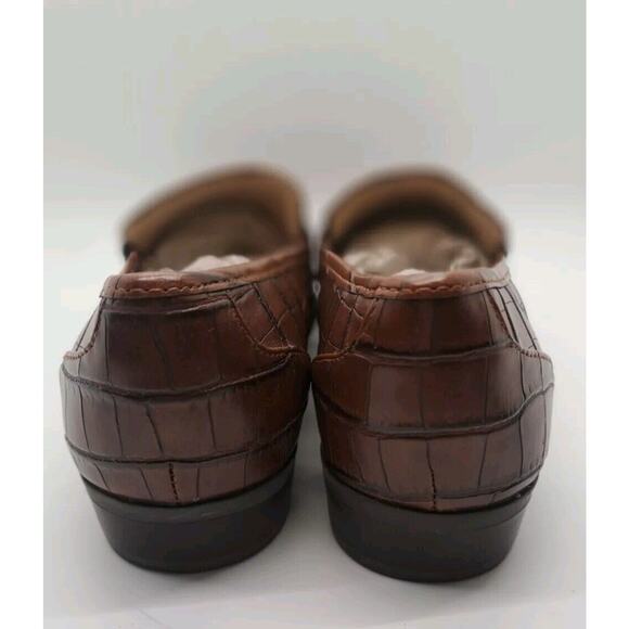 Unisa Womens Unstaslia Rich Brown Crocodile Embossed Flats Size 7.5 M Loafers - Picture 5 of 7